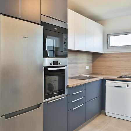 Appartement De Caractere, Superbe Vue Mer 280° La Chaume Екстер'єр фото